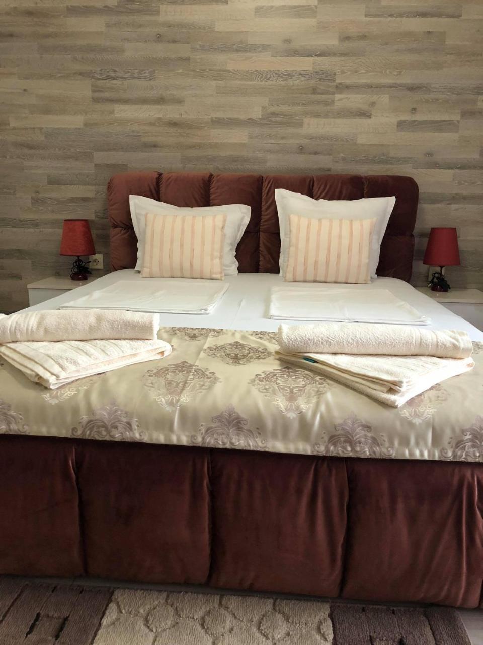 סנדנסקי Apartment Park Comfort מראה חיצוני תמונה